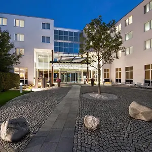https://nh-frankfurt-airport-west.hotelsheidelberg.net