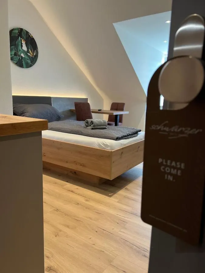 Pension FeWo Schwärzer Weiherhammer Gasthof